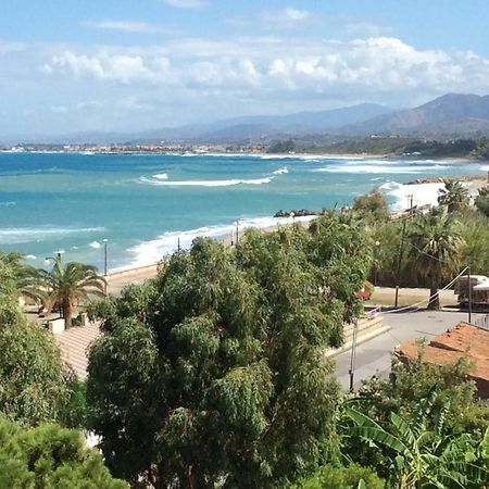 Golfo Di Tindari Apartments فالكوني المظهر الخارجي الصورة