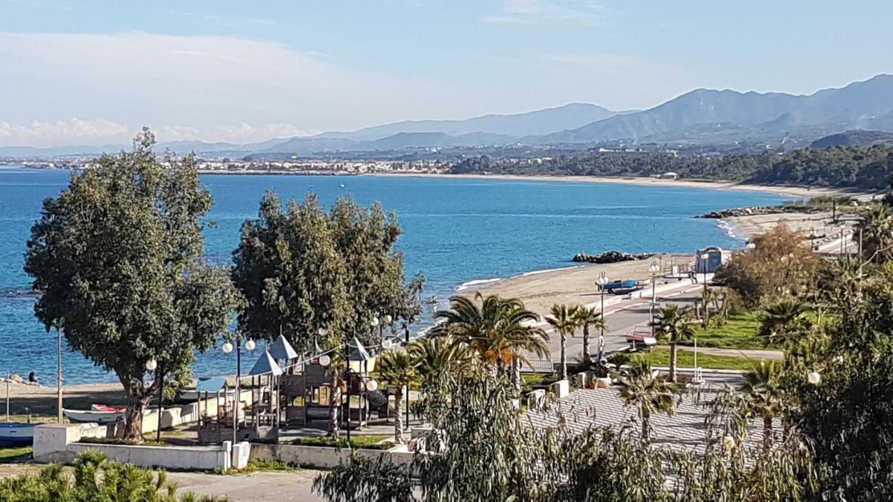Golfo Di Tindari Apartments فالكوني المظهر الخارجي الصورة