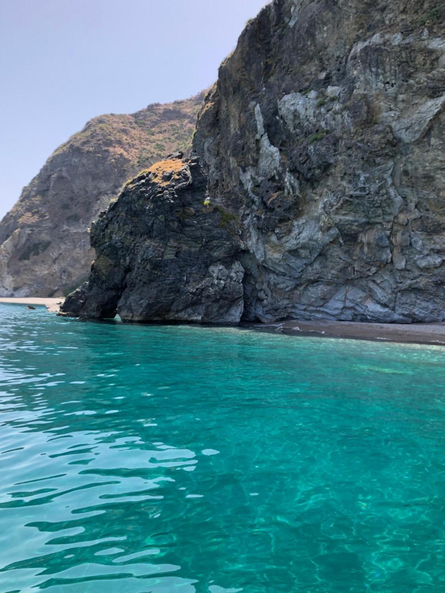 Golfo Di Tindari Apartments فالكوني المظهر الخارجي الصورة