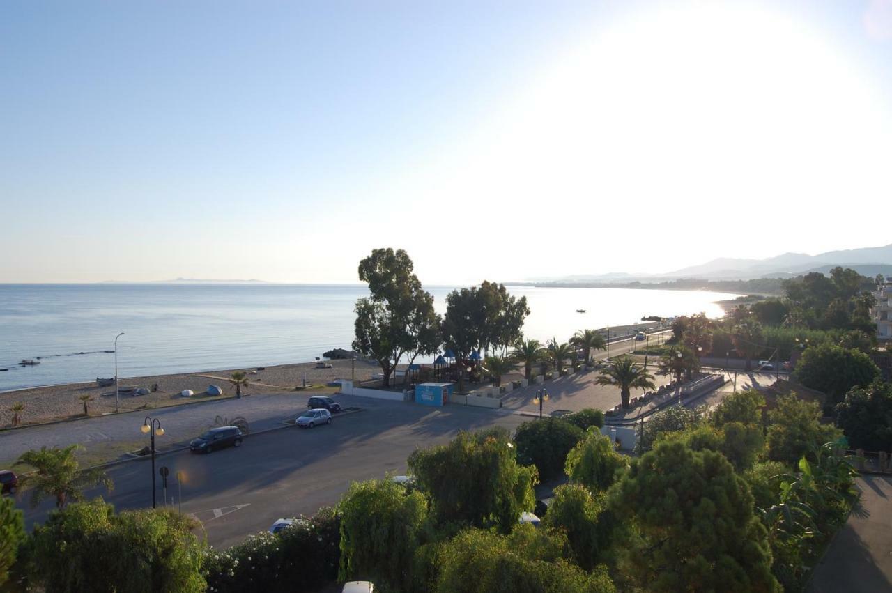 Golfo Di Tindari Apartments فالكوني المظهر الخارجي الصورة