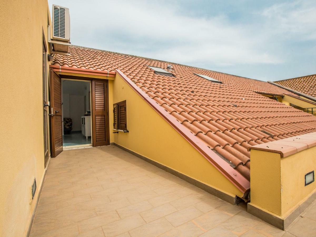Golfo Di Tindari Apartments فالكوني المظهر الخارجي الصورة
