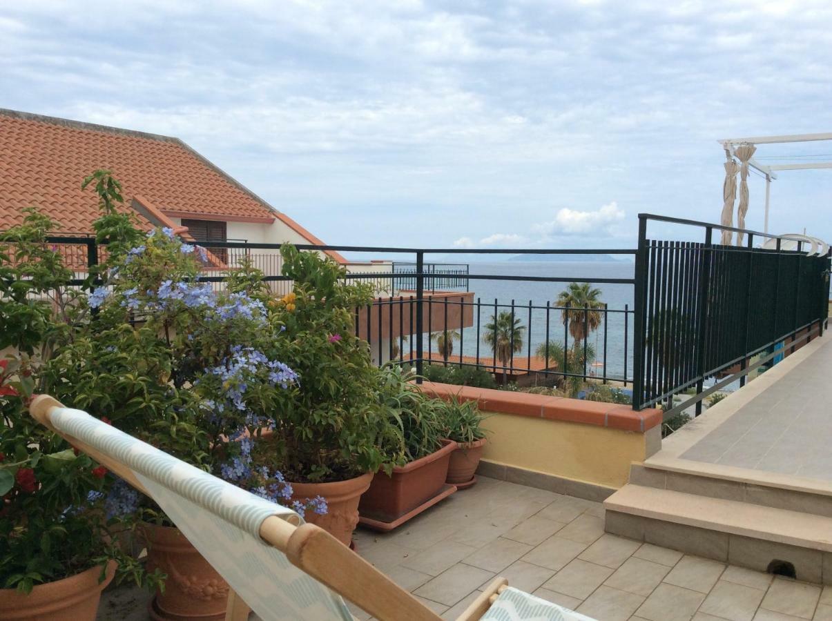 Golfo Di Tindari Apartments فالكوني المظهر الخارجي الصورة
